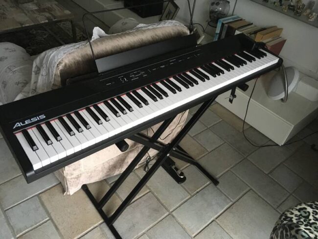 alesis recital pianoforte