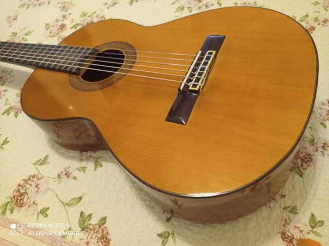 vendo chitarra m contreras k-320