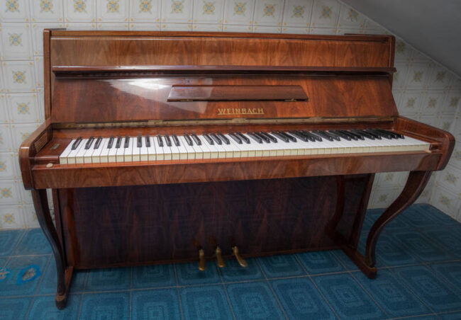 pianoforte verticale weinbach