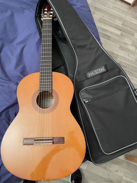 chitarra yamaha c-40 come nuova