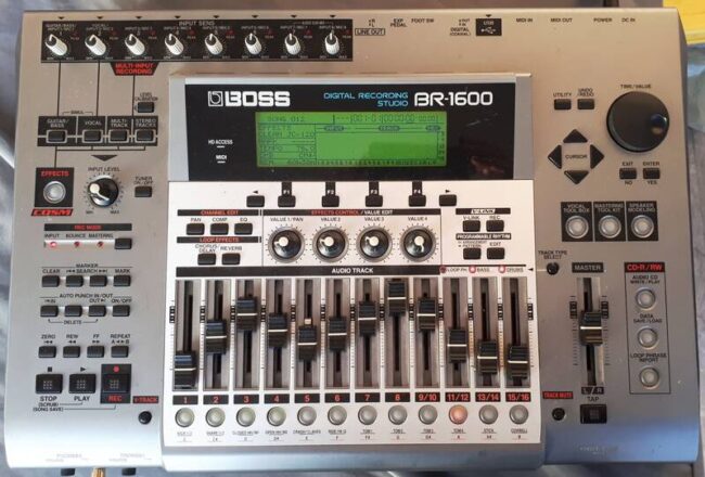 mixer registratore multitraccia boss br 1600 cd