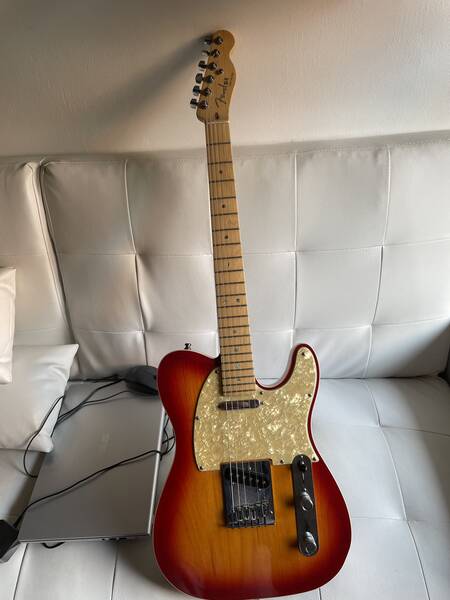 fender telecaster deluxe (2006)