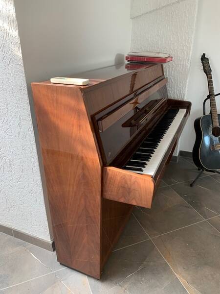 vendesi pianoforte usato hupfeld