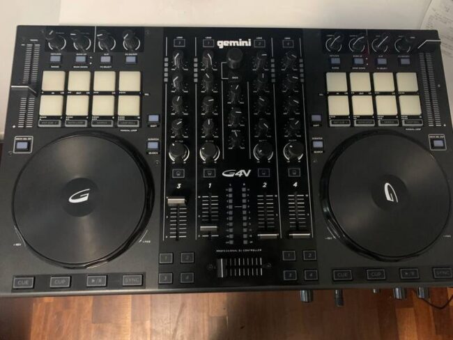 console dj gemini g4v mai utilizzata