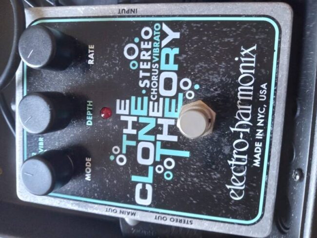 electro harmonix the clone theory