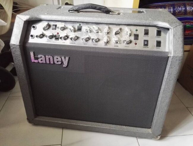 amplificatore laney chrome o zone a valvole