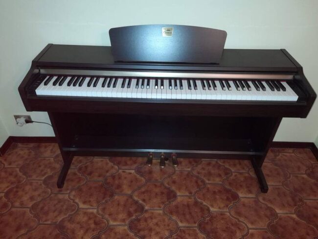 vendo clavinova yamaha clp115