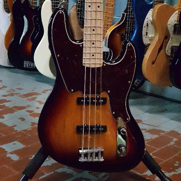 squier - paranormal jazz bass sunburst - spedizione gratis