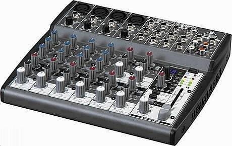 behringer xenyx 1202 fx - mixer compatto 4 xlr con effetti