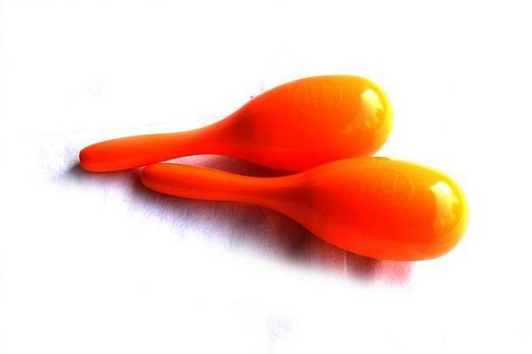 dadi ma-1 coppia maracas in plastica - colore arancione