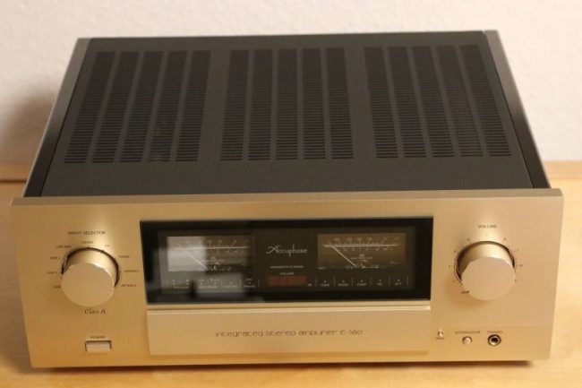 amplificatore high-end accuphase e-560