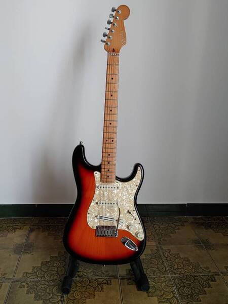 fender stratocaster plus deluxe usa