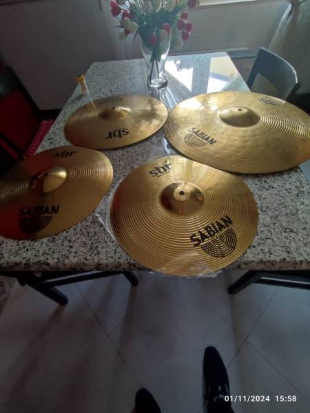 piatti sabian per batteria