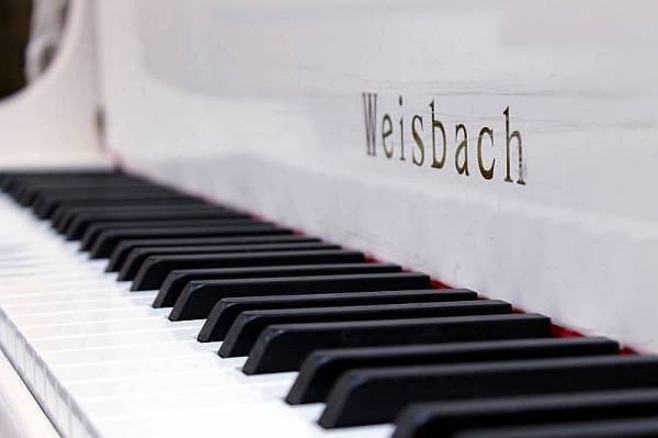 weisbach 118js con sistema silent   bianco   pianoforte acustico verticale