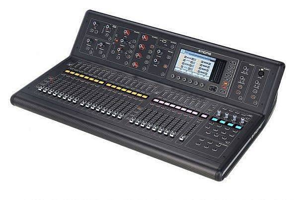 midas m32 live mixer digitale   40 canali 32 pre 16 out 68 gruppi 25 fader motorizzati  ios app