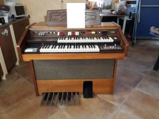 organo elettronico farfisa 250s – anno 1976