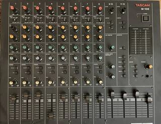 mixer analogico tascam m-108