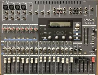 mixer tascam tm-d1000