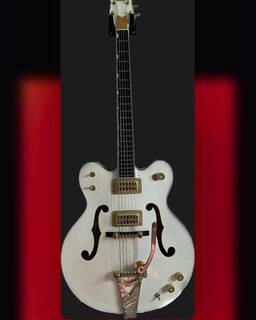 gretsch the white falcon g6136 dc double cutaway