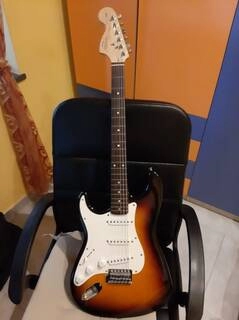 fender stratocaster squier affinity