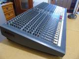 mixer-soundcraft-32-l7-32x4x2