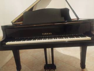 pianoforte yamaha c3 pari al nuovo con trasporto e panca inclusi