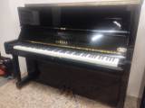 pianoforte-yamaha-116-seminuovo-con-trasporto-e-panca-inclusi